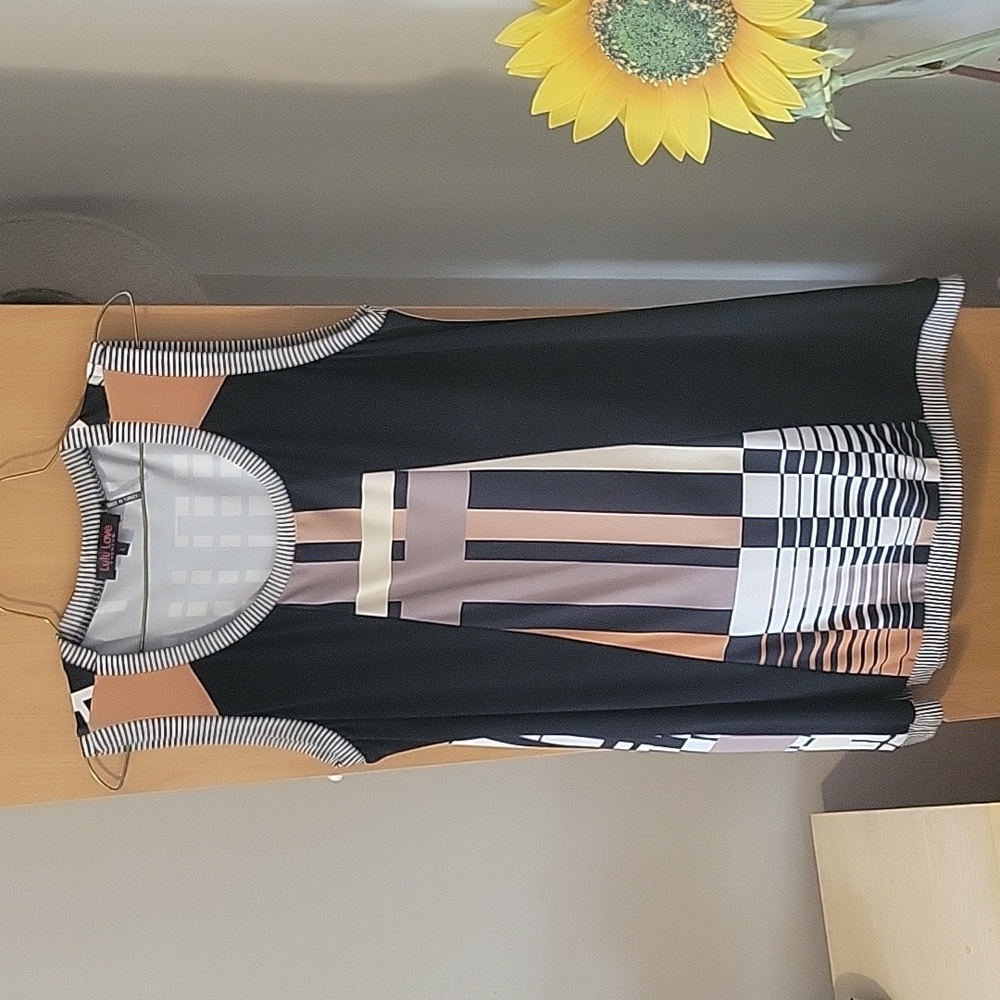 Lulu Love L sleeveless  top